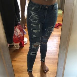 HIGH RISE CURVY JEANS